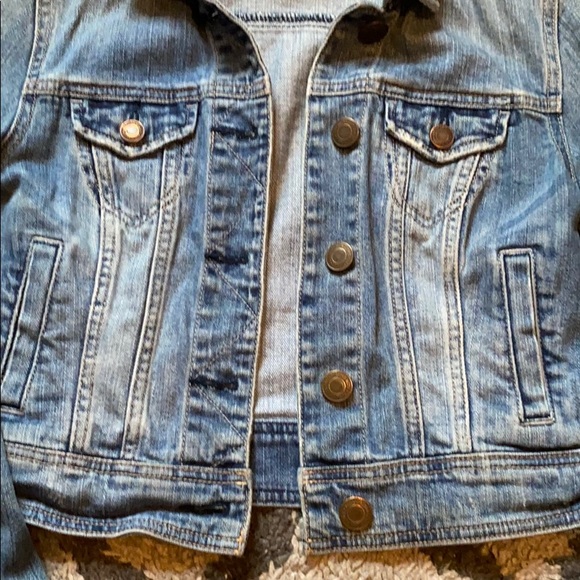 AE jean jacket - Picture 2 of 4